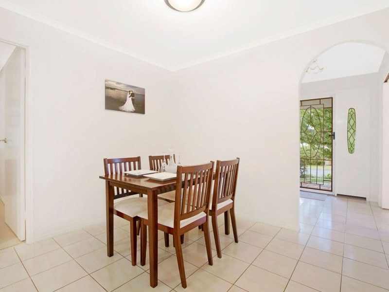 8 Riverton Drive, Wellington Point QLD 4160