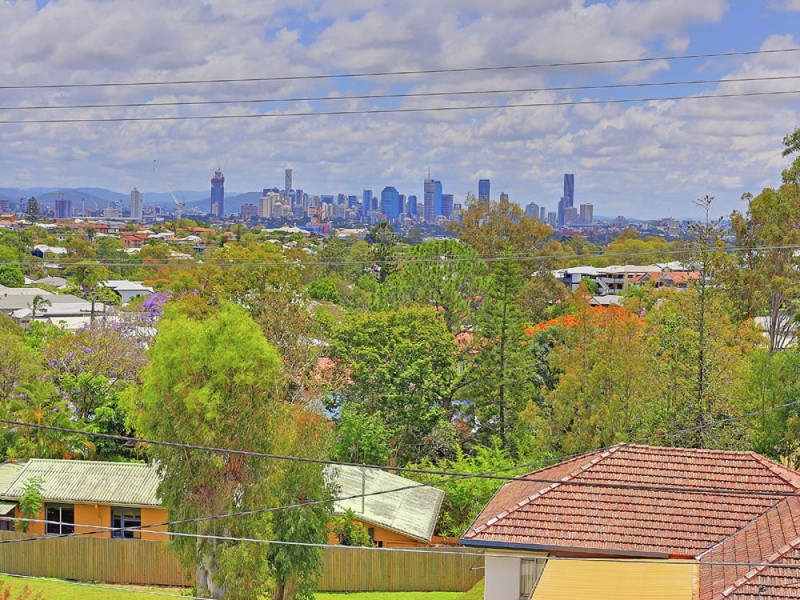 379 Chatsworth Road, Coorparoo QLD 4151