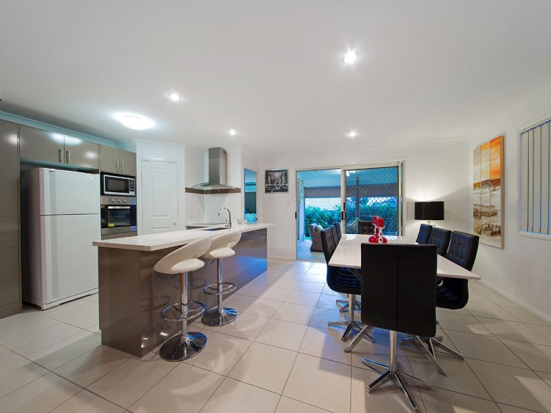 379 Chatsworth Road, Coorparoo QLD 4151