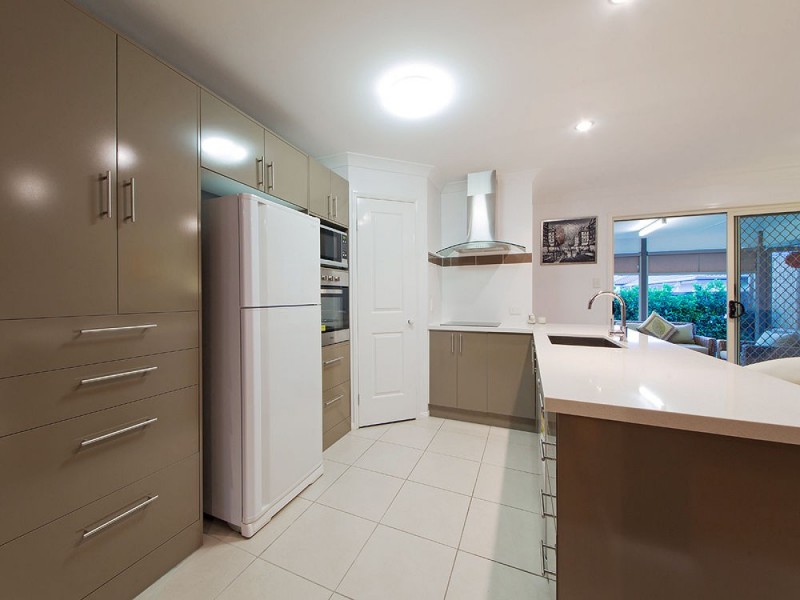 379 Chatsworth Road, Coorparoo QLD 4151