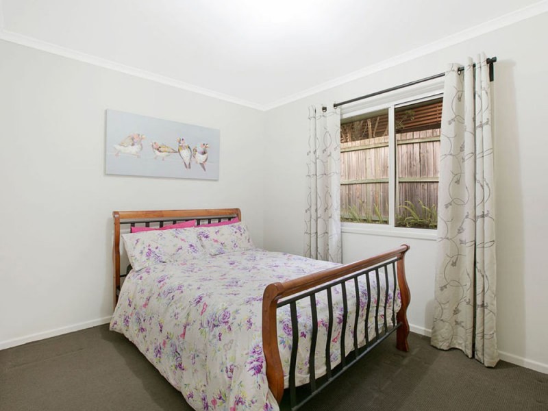 12 Gurnai Street, Belmont QLD 4153