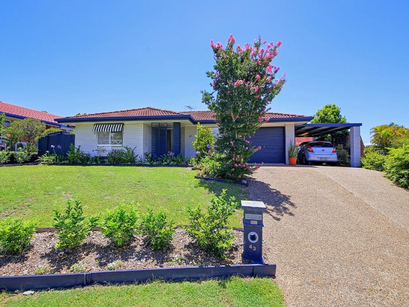 43 Emmett Street, Wynnum West QLD 4178