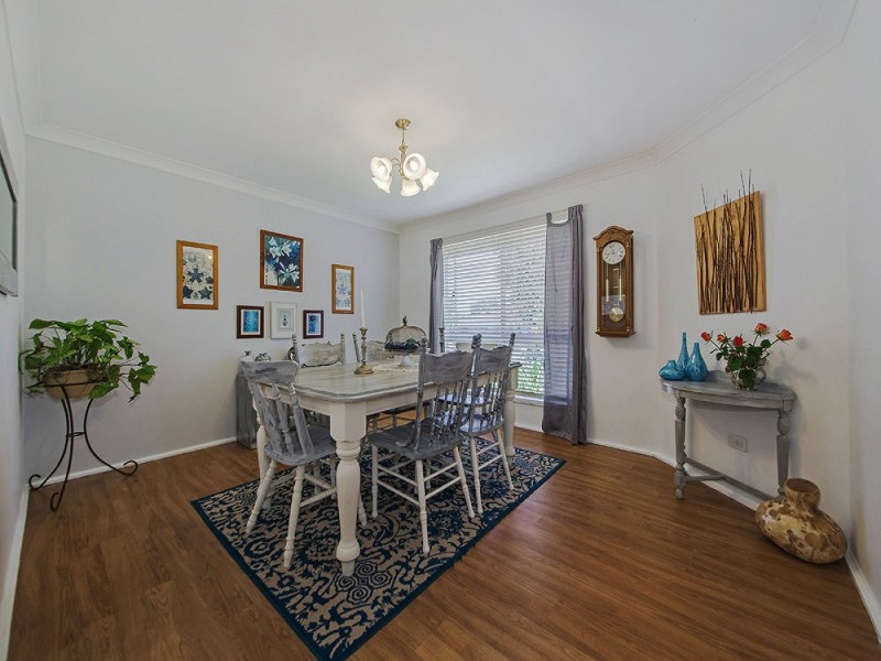 43 Emmett Street, Wynnum West QLD 4178