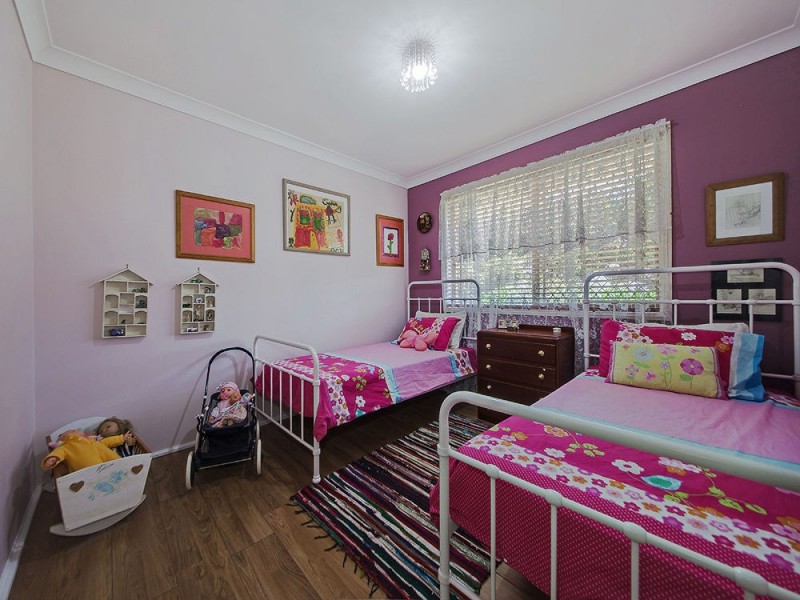 43 Emmett Street, Wynnum West QLD 4178