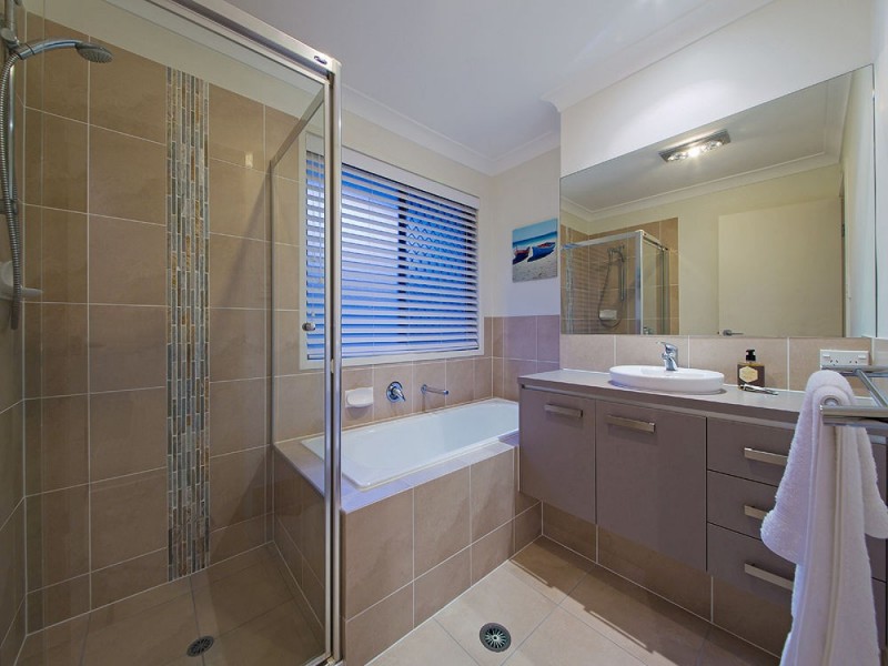 17 Higgs Circuit, Wynnum West QLD 4178