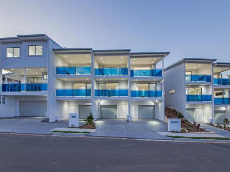 2/48 Oceana Terrace, Manly QLD 4179