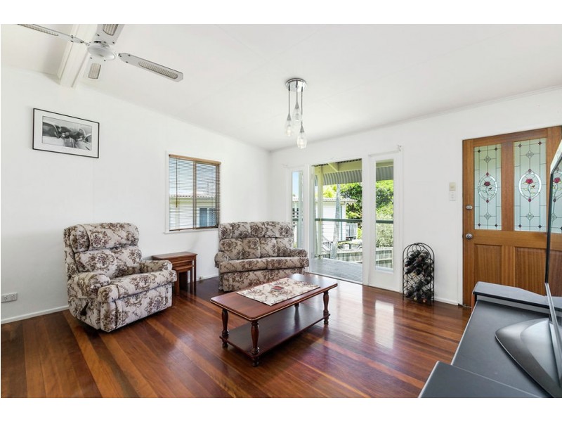 37 Roseberry pde, Wynnum West QLD 4178