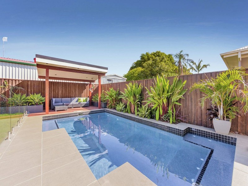 18 Parkview Avenue, Wynnum QLD 4178