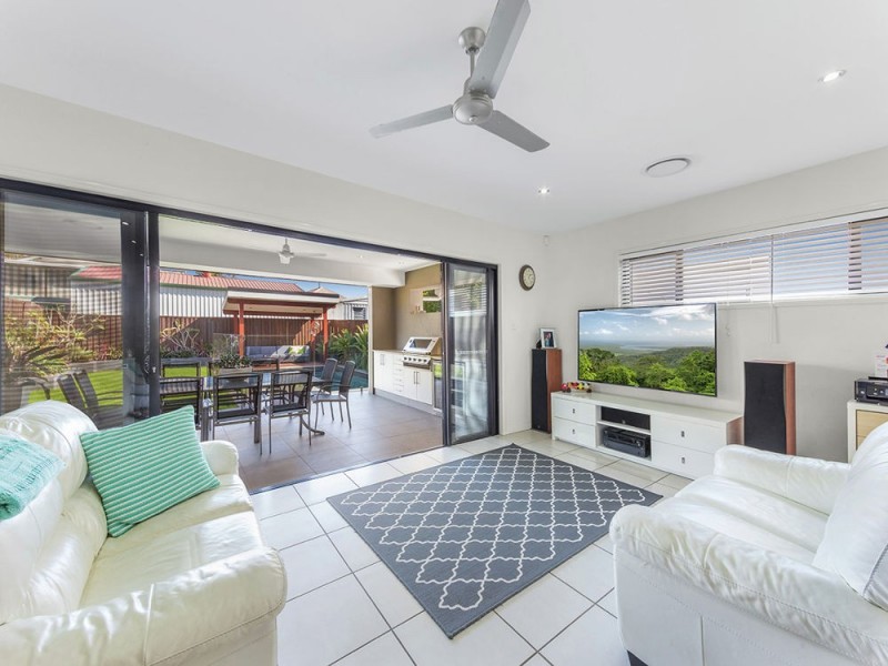 18 Parkview Avenue, Wynnum QLD 4178