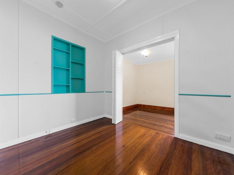 254 Whites Road, Lota QLD 4179