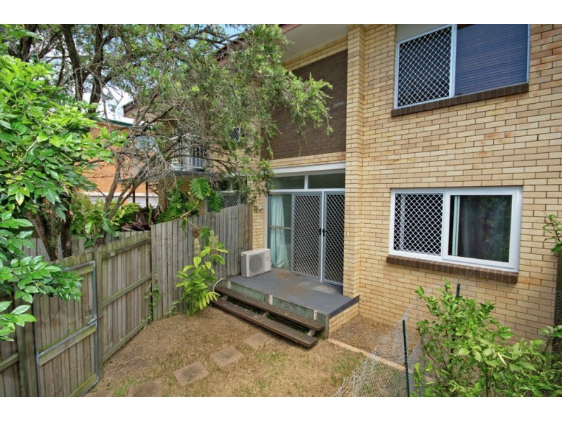 1/31 Robinson Street, Coorparoo QLD 4151