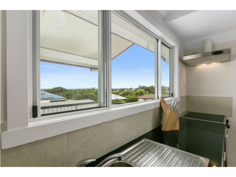 23 Whites Road, Manly West QLD 4179