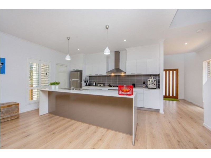 39 Curtis Street, Manly QLD 4179