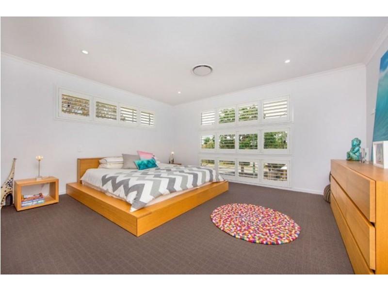 39 Curtis Street, Manly QLD 4179
