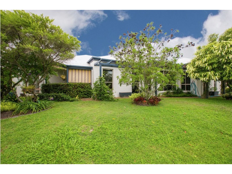 6 Dane Ct, Manly West QLD 4179