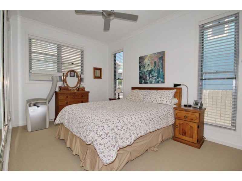 37 Cedar Street, Wynnum QLD 4178