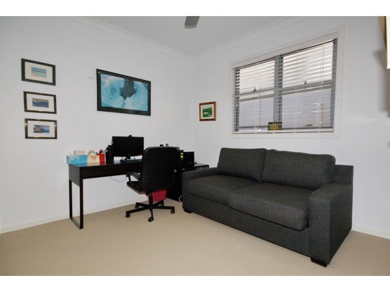 37 Cedar Street, Wynnum QLD 4178
