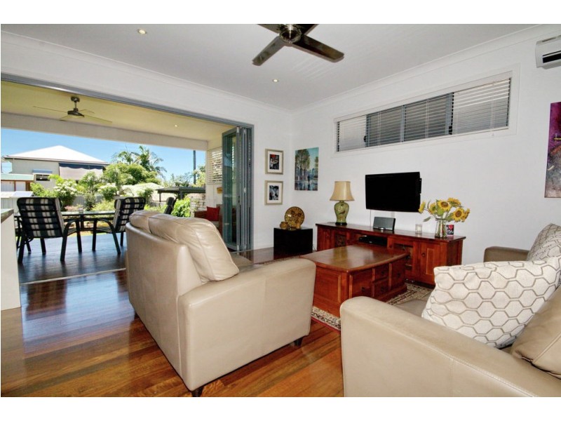 37 Cedar Street, Wynnum QLD 4178