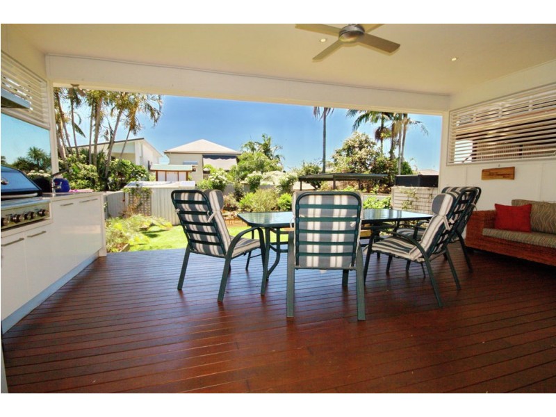 37 Cedar Street, Wynnum QLD 4178