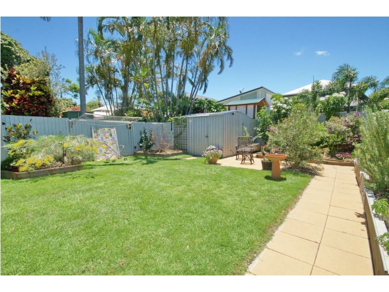 37 Cedar Street, Wynnum QLD 4178