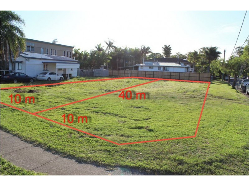 775 Esplanade, Lota QLD 4179