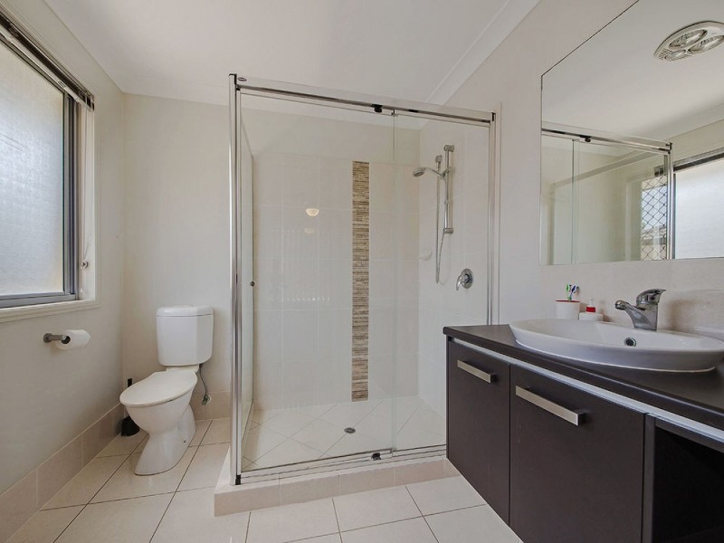 10 Rymera Crescent, Gumdale QLD 4154