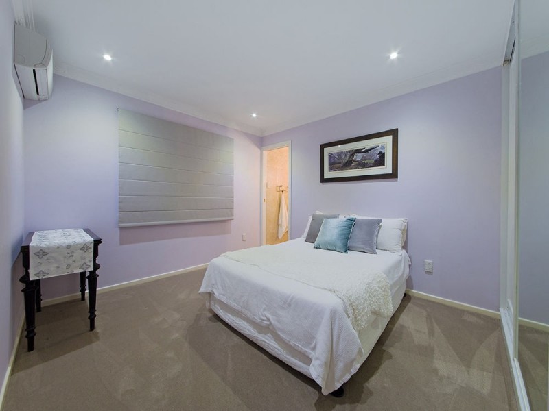 170 Abbotsleigh Street, Holland Park QLD 4121