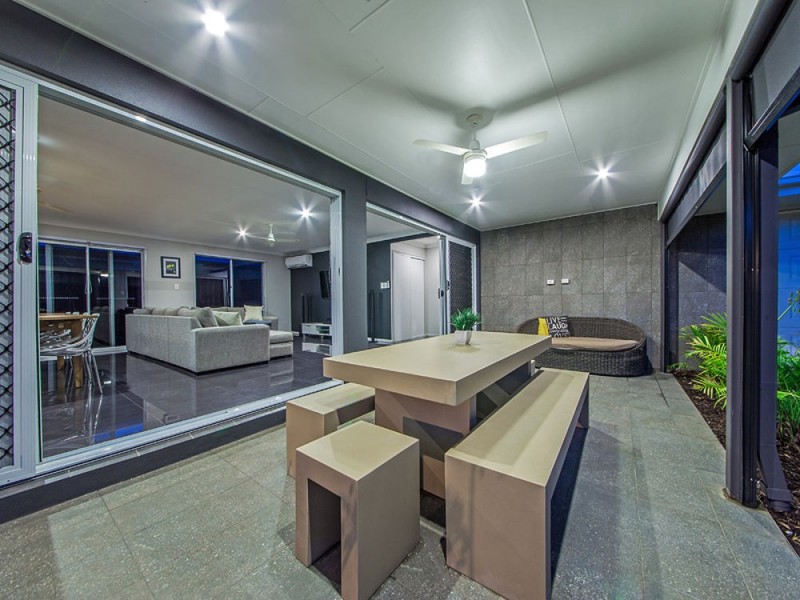 58 Feathertail Place, Wakerley QLD 4154