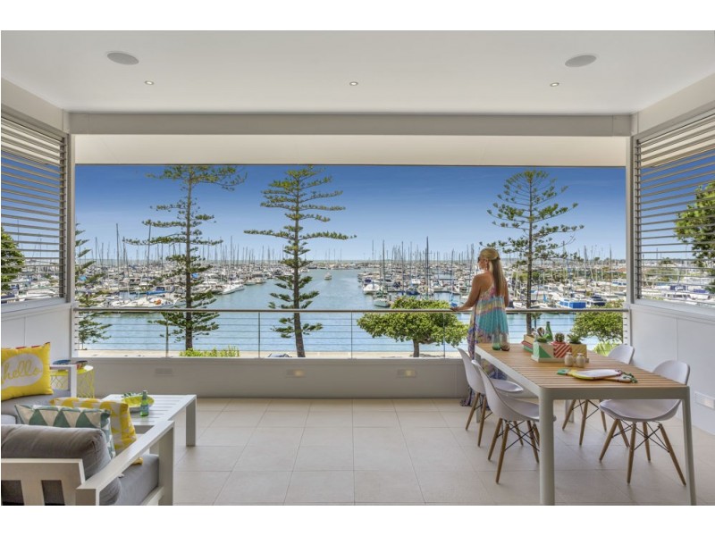 491 Royal Esplanade, Manly QLD 4179