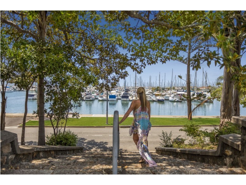 491 Royal Esplanade, Manly QLD 4179