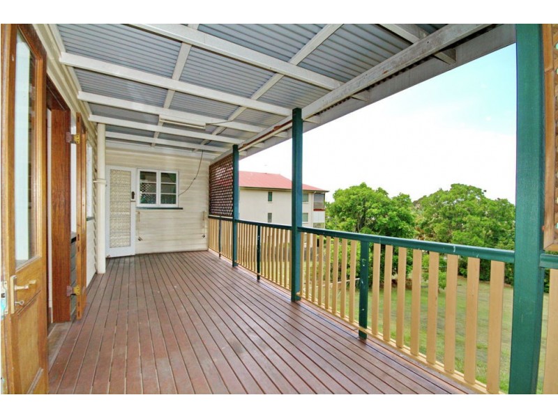 96 Ernest Street, Manly QLD 4179