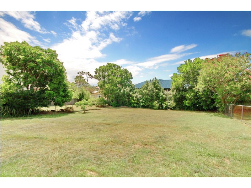 96 Ernest Street, Manly QLD 4179