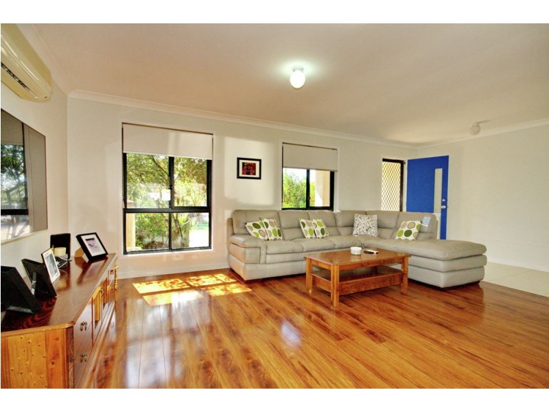 1 Mulder Street, Manly West QLD 4179