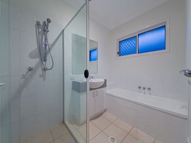 12 Tallis St, Wakerley QLD 4154