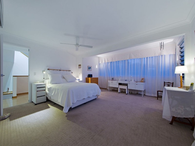 52 Southwick Street, Wynnum QLD 4178