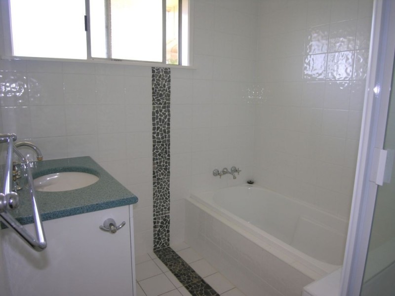 106 Talwong Street, Manly West QLD 4179