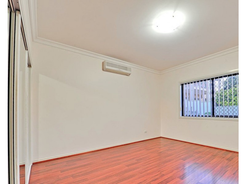 27 Saunders Place, Wynnum QLD 4178