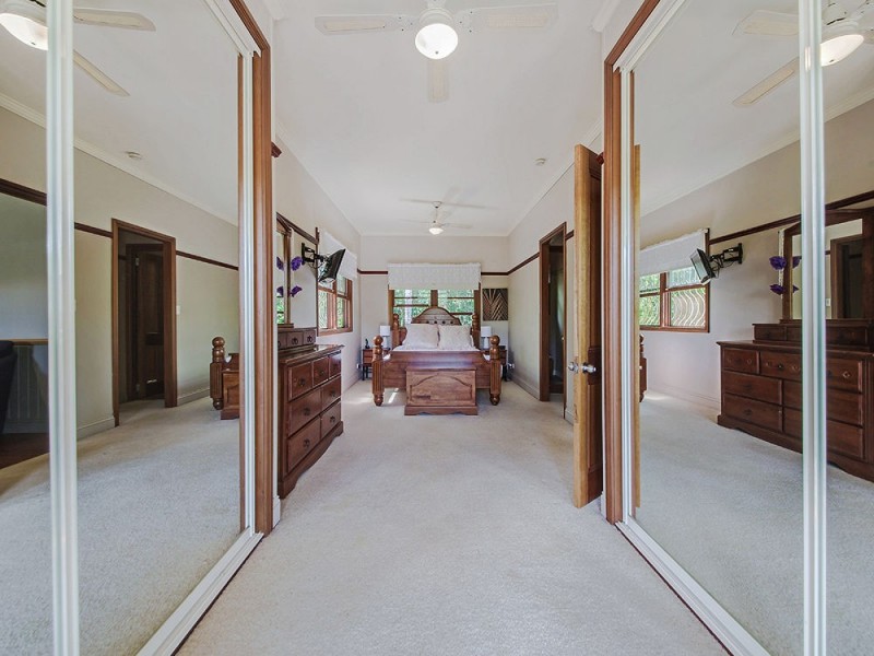 4 Elisha Close, Carina Heights QLD 4152