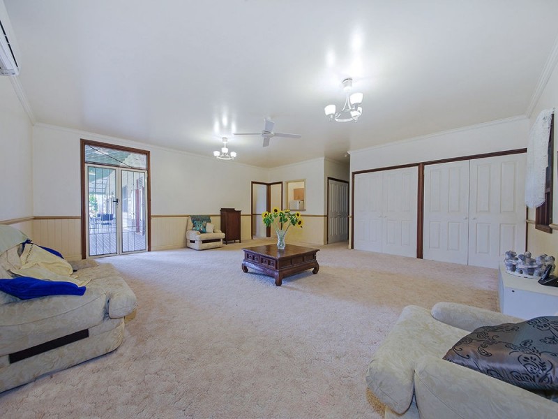 4 Elisha Close, Carina Heights QLD 4152