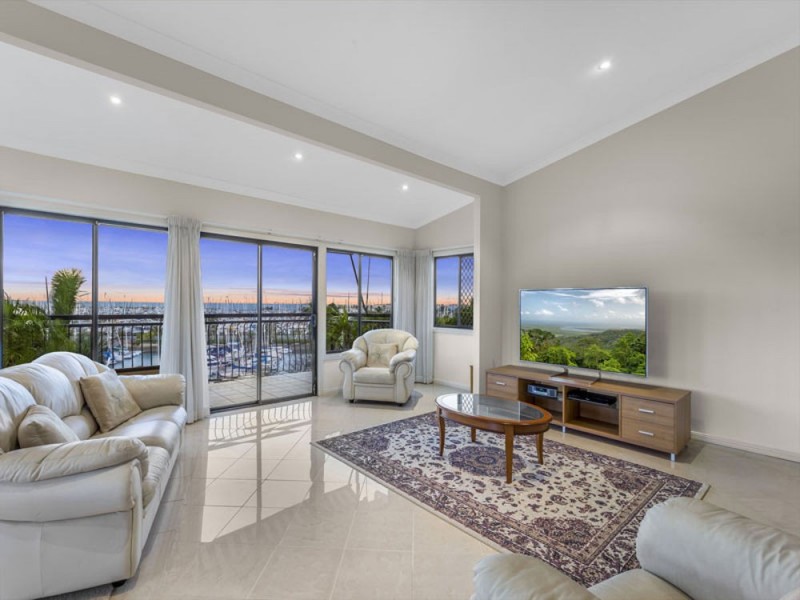 533 Royal Esplanade, Manly QLD 4179
