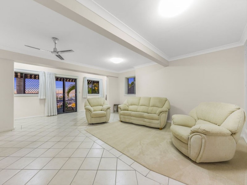 533 Royal Esplanade, Manly QLD 4179