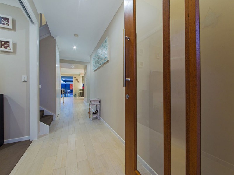 83 Feathertail Place, Wakerley QLD 4154