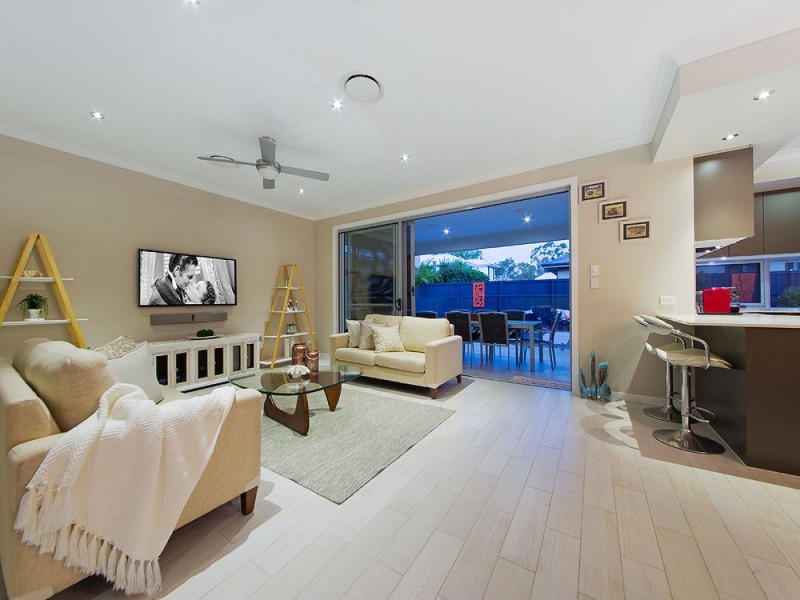 83 Feathertail Place, Wakerley QLD 4154