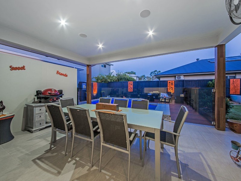 83 Feathertail Place, Wakerley QLD 4154