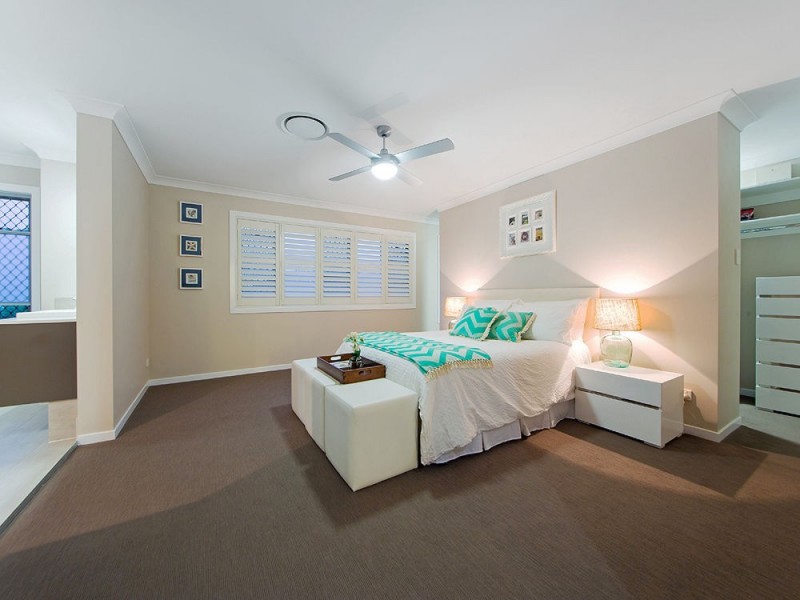 83 Feathertail Place, Wakerley QLD 4154