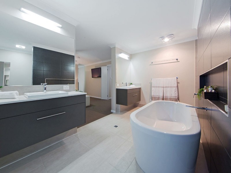 83 Feathertail Place, Wakerley QLD 4154