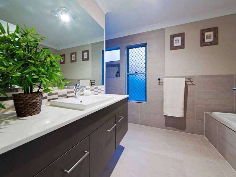 83 Feathertail Place, Wakerley QLD 4154