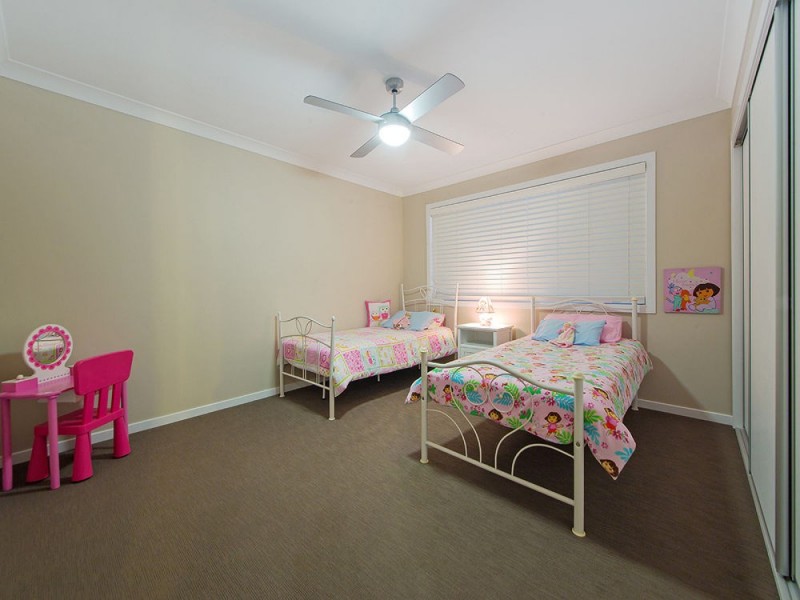 83 Feathertail Place, Wakerley QLD 4154