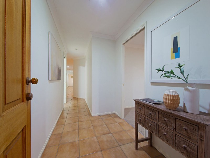 26 Caladium Street, Wakerley QLD 4154