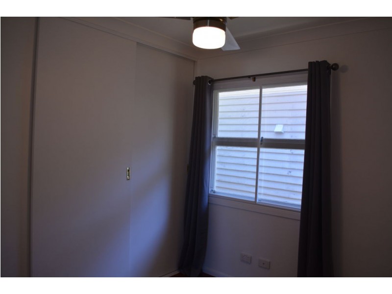 33 Moreton Avenue, Wynnum QLD 4178